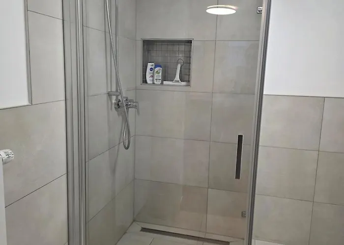 Moderne Im Norden Von *